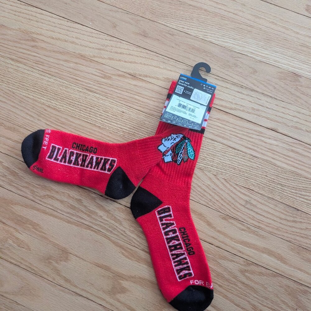 NEW Chicago Blackhawks 4 Stripe Deuce Socks Adult Large For Bare Feet Red Warm - Picture 6 of 7